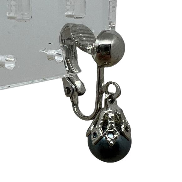 Vintage Silver-Tone Drop Earring with Blue Pearl - Single Elegant Clip-On - Picture 2 of 9